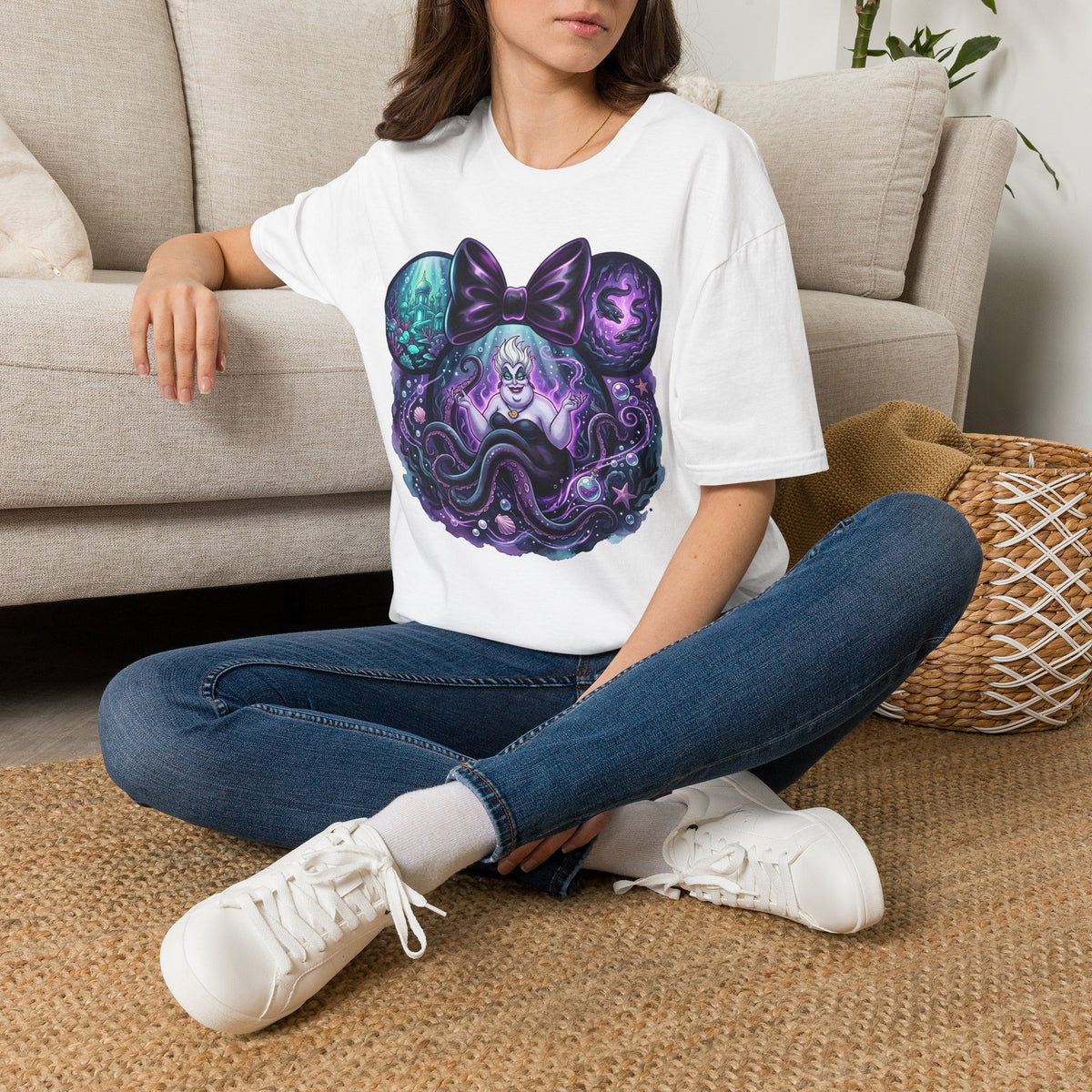 Disney Villains - Ursula's Sea Witch Vignette Unisex Graphic Tee