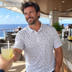 Cruise deck cafe